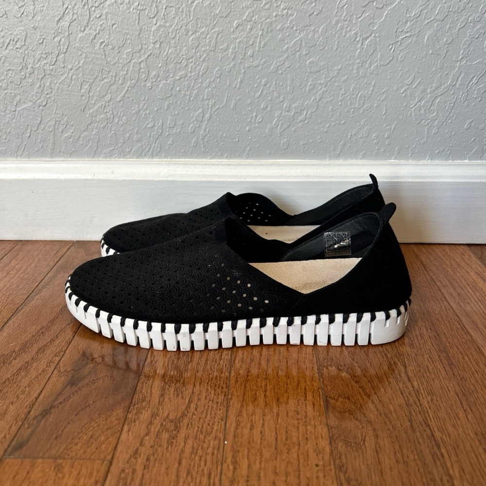 Isle Jacobsen hornbaek tulip slip on shoe EU 37 Women’s size 6.5-7 Black